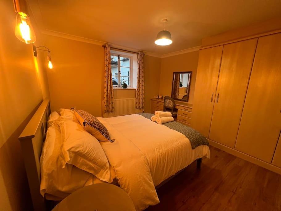 The Annex At Merley Mews 풀 외부 사진