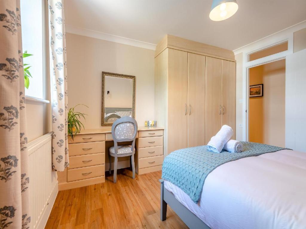 The Annex At Merley Mews 풀 외부 사진