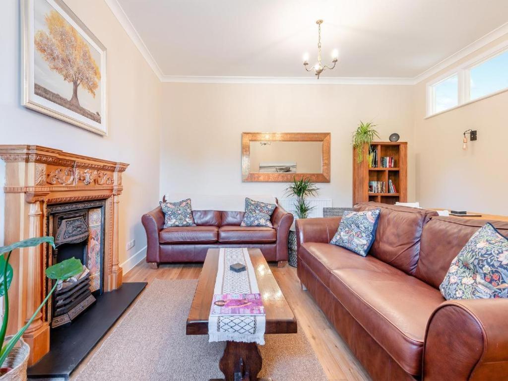 The Annex At Merley Mews 풀 외부 사진